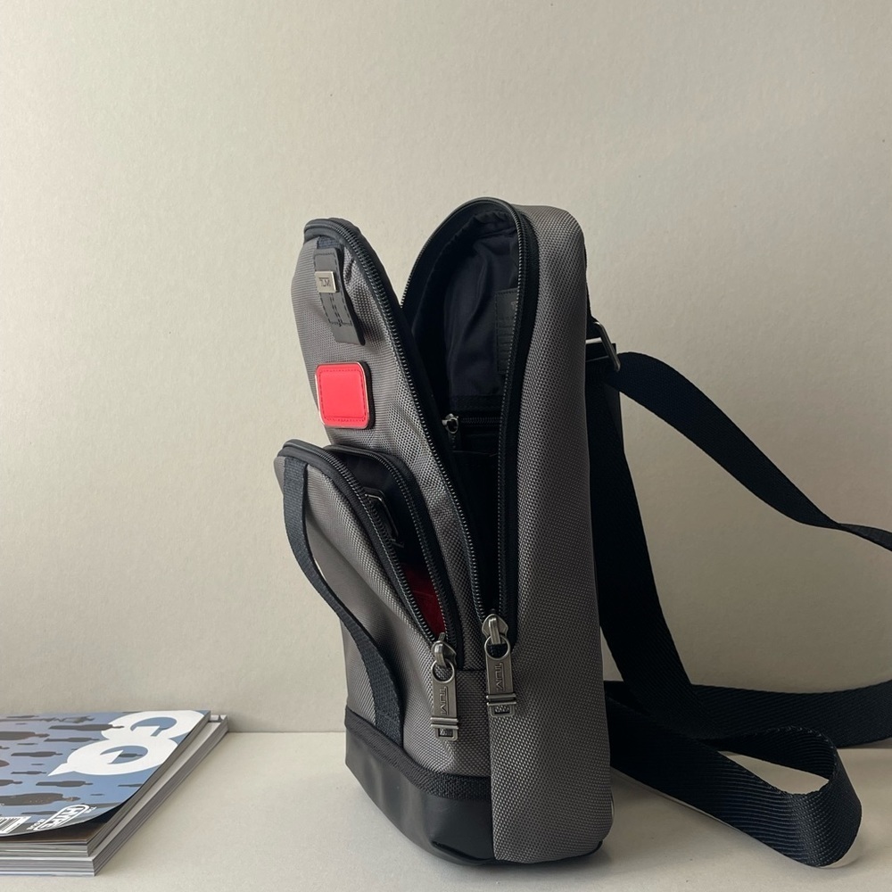 (new+tag) Tumi Fife men’s sling pack black - Picture 16 of 17